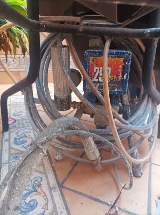 Graco 290 y abrillantadora Taski mono42