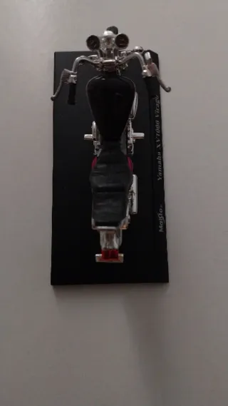 Moto Yamaha XV1000 Virago. Maisto.