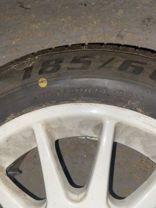 Llantas japan kosei con neumáticos nuevos