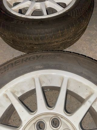 Llantas japan kosei con neumáticos nuevos