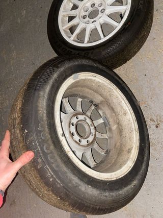 Llantas japan kosei con neumáticos nuevos