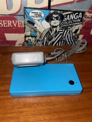Nintendo DSi Cargador Original + Juegos
