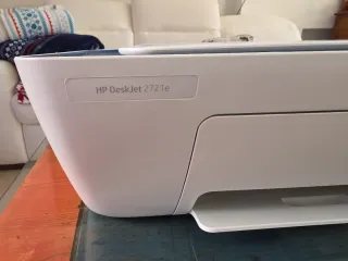 Impresora HP Blanca y Azul