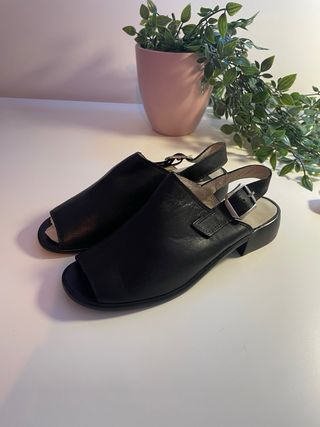 Sandalias negras cuero talla 36
