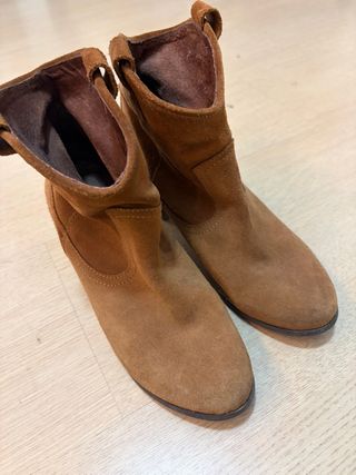 Botines de piel marrones