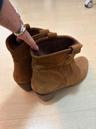 Botines de piel marrones