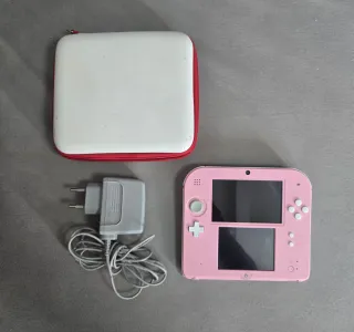 Nintendo 2DS Rosa con Cargador y Funda