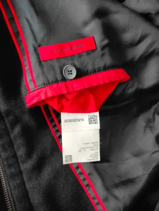 Abrigo Boss Negro Talla XL