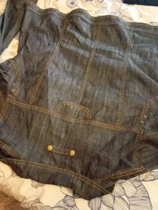 Cazadora tejana azul con detalles dorados T48