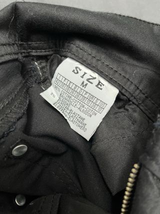 Pantalones negros con cinturón ancho