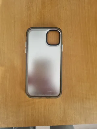 Fundas iPhone 11 (Se vende cada una por 5€)
