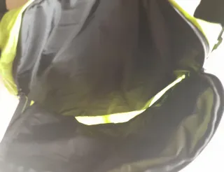 Bolsas bandoleras - Marca Benetton . Con etiqueta