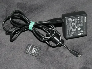 Nikon Coolpix S3300 rosa – cámara digital vintage