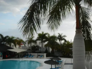 Nikon Coolpix S3300 rosa – cámara digital vintage