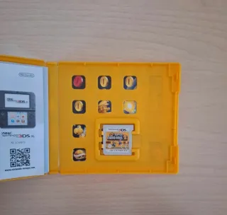 Nintendo 2DS XL + due giochi + carrying case