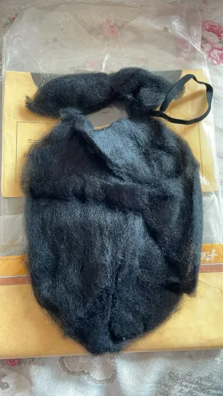 Barba e baffi finti neri