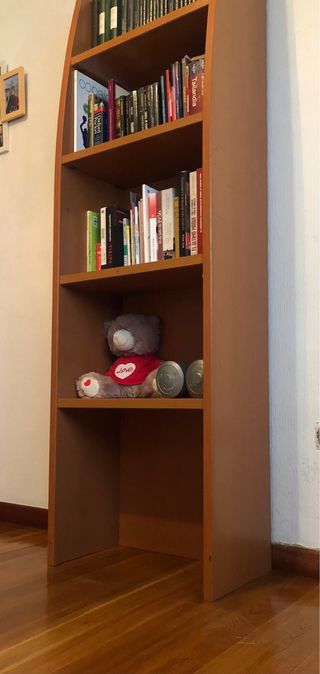 Estantería color madera