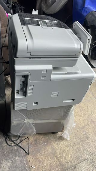 Impresora Ricoh MP C307 laser