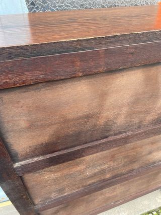 Biblioteca antigua de roble