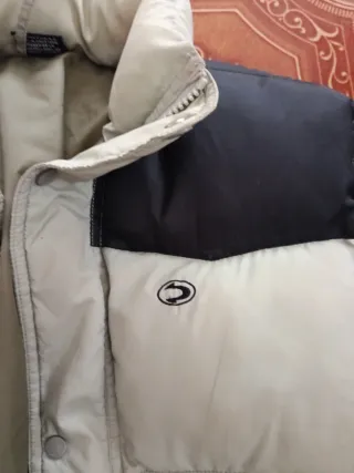 Cazadora niño beige y negra