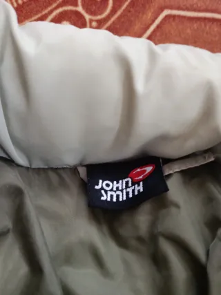 Cazadora niño beige y negra