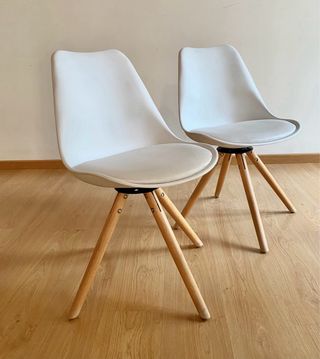 Silla giratoria blanca