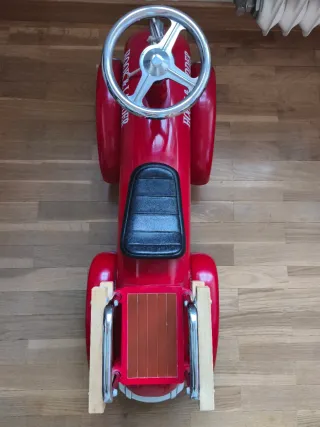 Camión de Bomberos Hook & Ladder correpasillos.