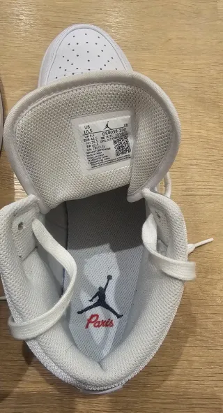 Zapatillas Jordan Mid Paris. Talla 44,5. Nuevas