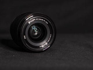 Sony SEL2870 28-70mm f/3.5-5.6
