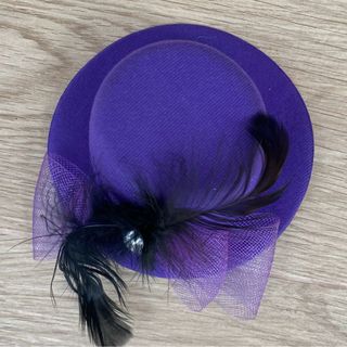 Mini sombrero cabaret morado y negro