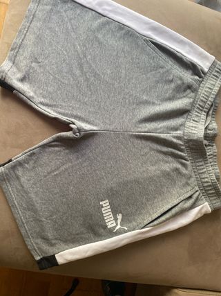 Pantalón corto chándal Puma gris y blanco