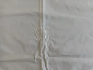 Antico copricuscino ricamato