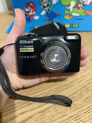 Cámara Nikon Coolpix 16.1 MP Zoom 5x