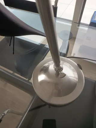 Lámpara de estudio escritorio IKEA metálica