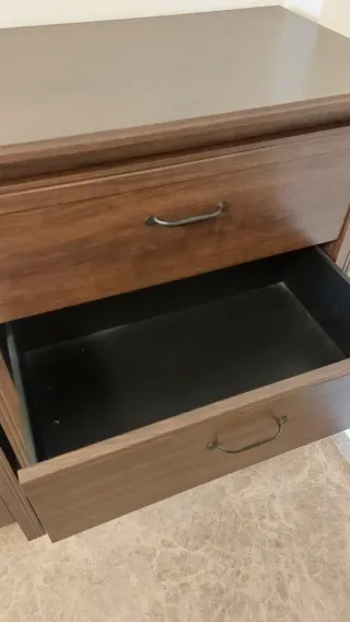 Cómoda 4 cajones madera marrón IKEA