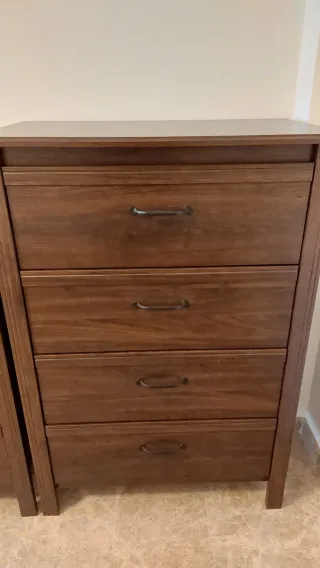 Cómoda 4 cajones madera marrón IKEA