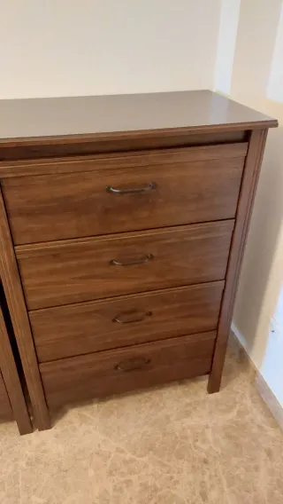 Cómoda 4 cajones madera marrón IKEA