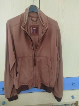 Chaqueta Totto Vinotinto Talla S