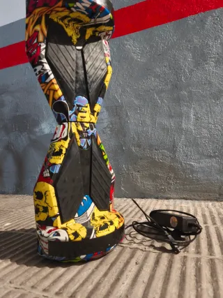 Hoverboard con diseño de calaveras