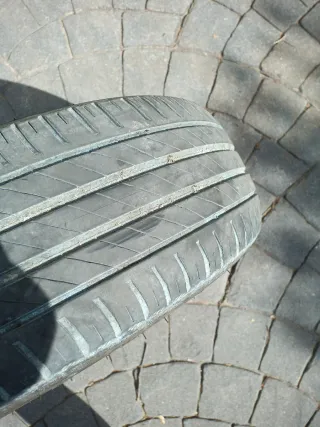 Neumático 195/55 R16