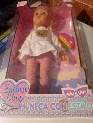Muñeca Nenuco con accesorios