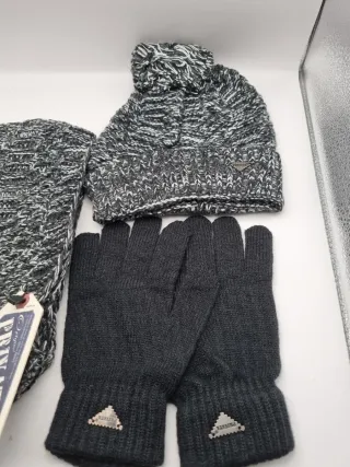 Conjunto Privata Gorro, Bufanda y Guantes