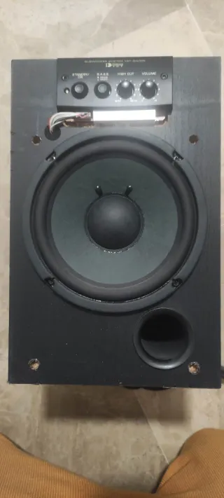 Subwoofer Yamaha Negro
