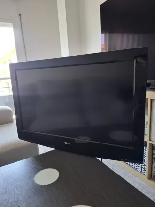 LG 32LG2200 TV 32 - Sin mando ni patas