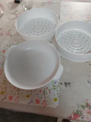 Recipiente para cocinar al vapor