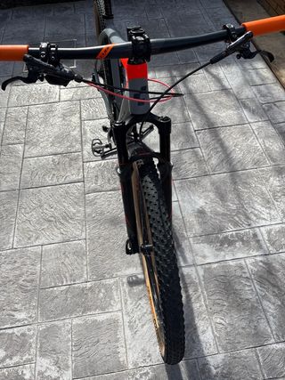 Bicicleta de Montaña Cube