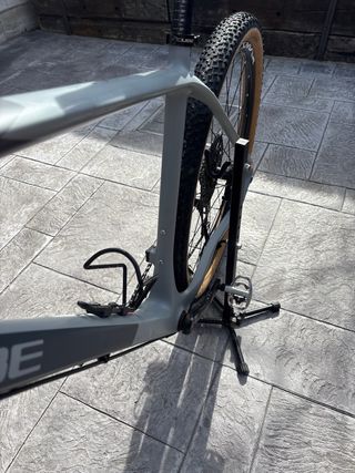 Bicicleta de Montaña Cube