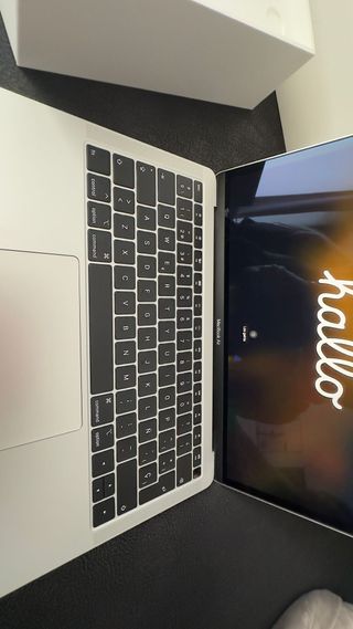 MacBook Air 13” 2018 i5 8GB 128GB Plata