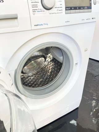 LAVADORA SECADORA SIEMENS 7/4KG  1400RPM A+++.