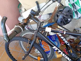 Bicicletas B-PRO y BTWIN para piezas